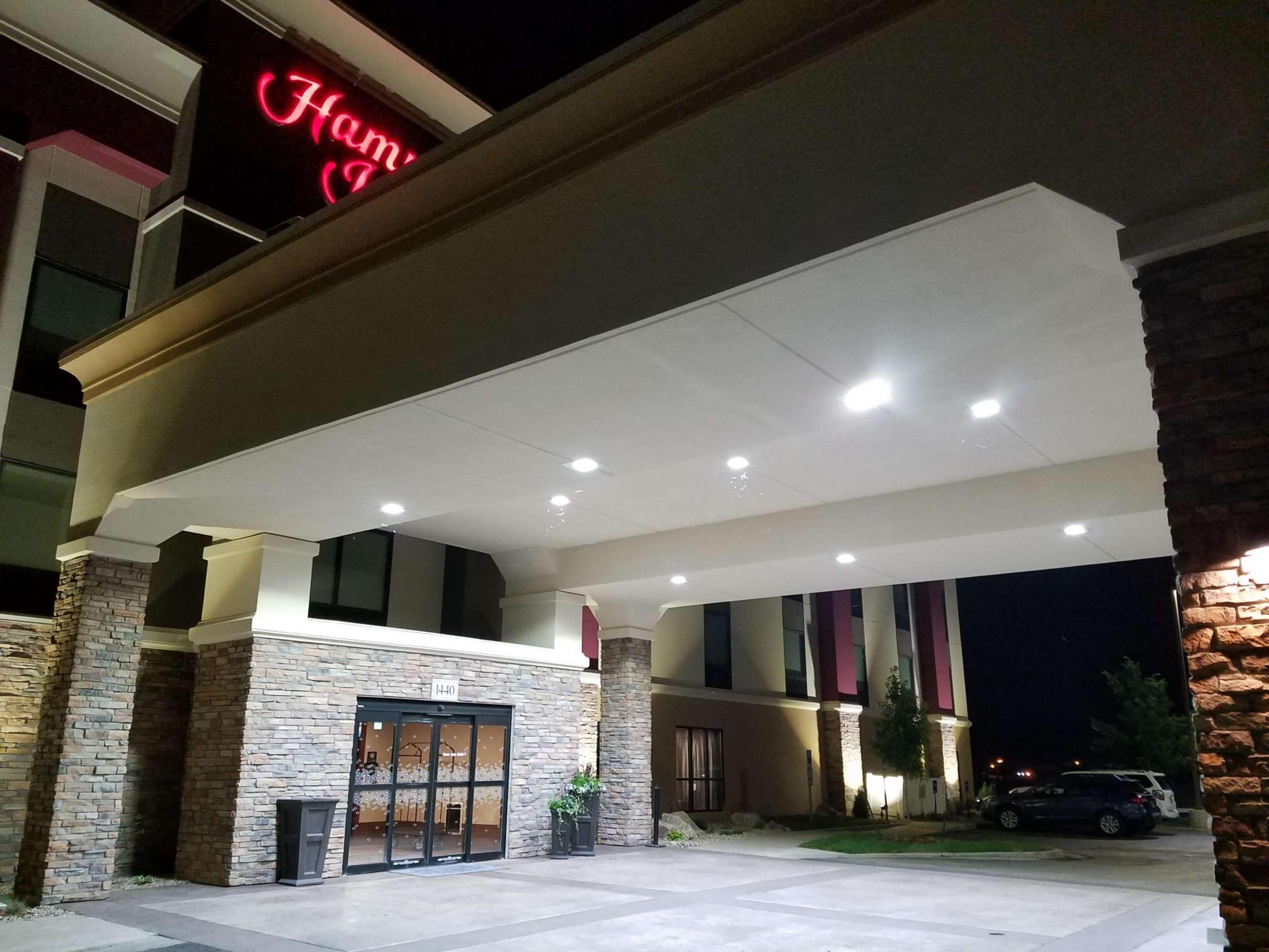 俾斯麦汉普顿酒店 外观 照片